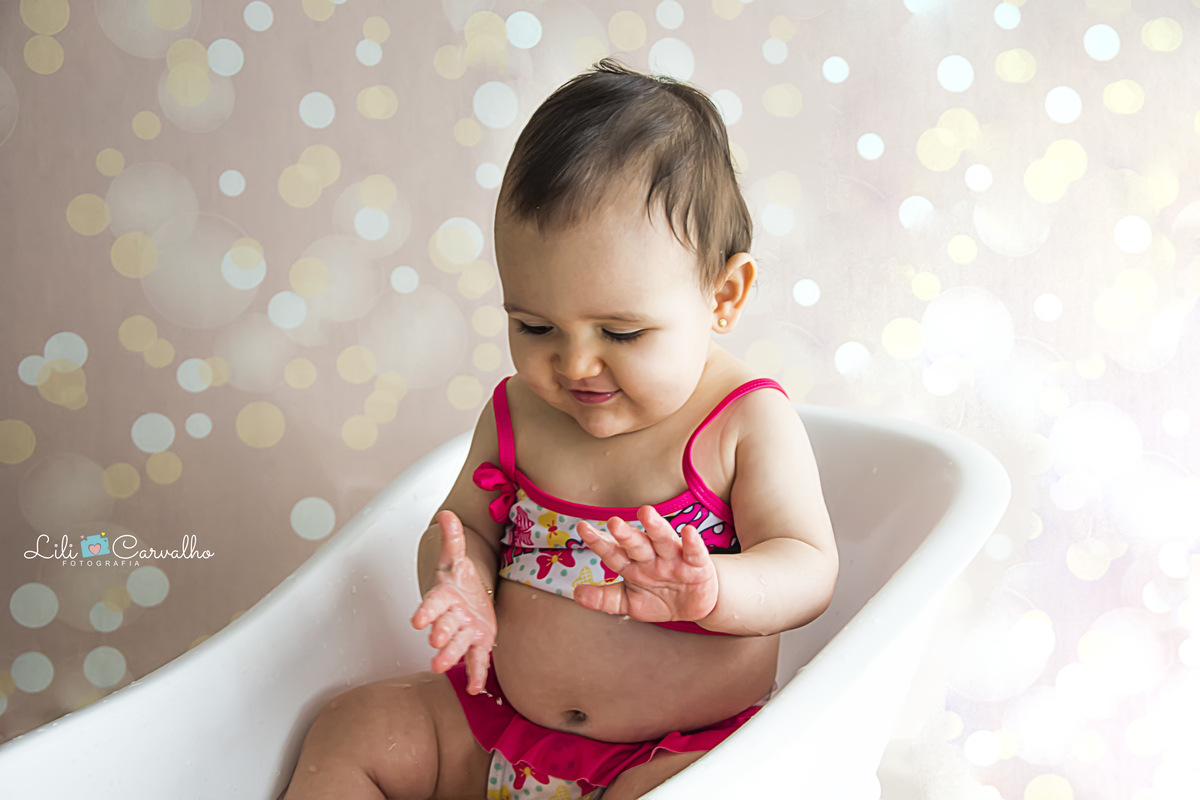 #lilicarvalho #lilifotografia #ensaionewborn #aniversario #frutas #bolodefruta #smashthefruit  #melhorfotografademaringa #gravida #gestante #recemnascida #bebe #bolodemelancia #fundoverde #frutinhas 