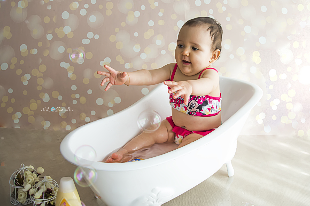 #lilicarvalho #lilifotografia #ensaionewborn #aniversario #frutas #bolodefruta #smashthefruit  #melhorfotografademaringa #gravida #gestante #recemnascida #bebe #bolodemelancia #fundoverde #frutinhas 