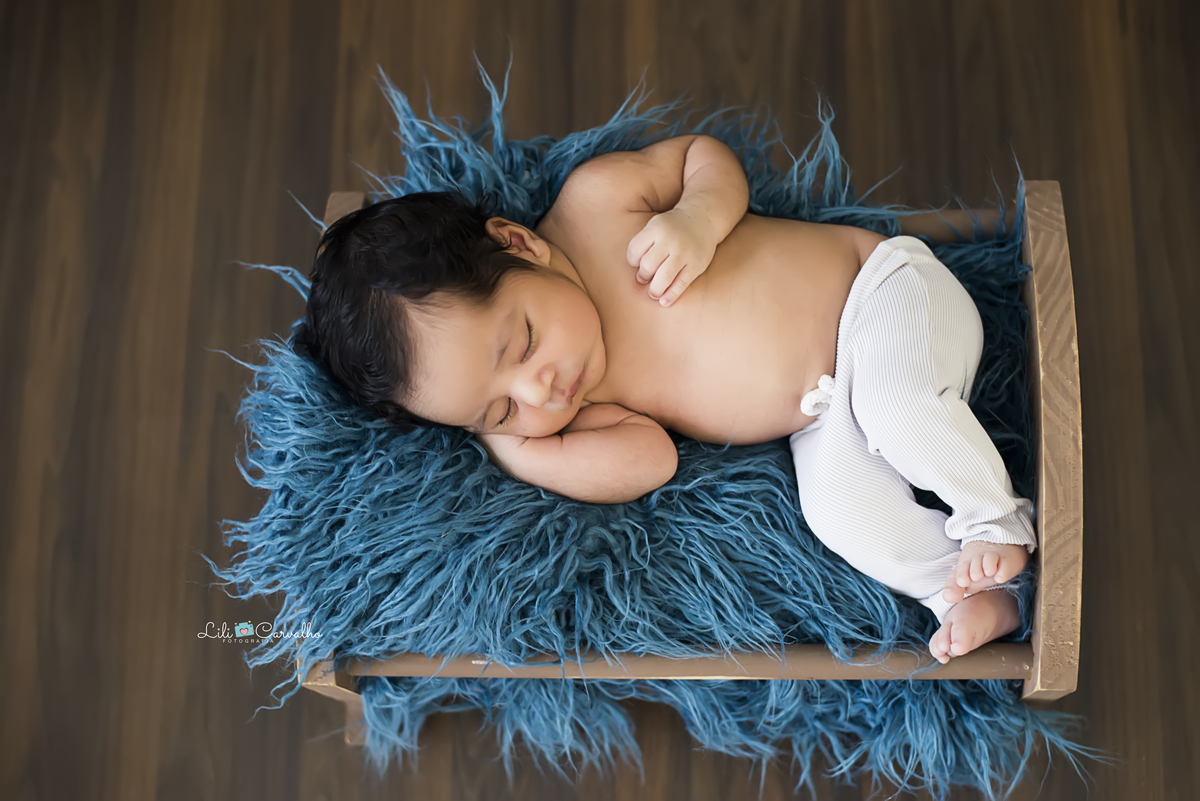 #lilicarvalho #lilifotografia #ensaionewborn #newbornmaringa #especialistaembebes #especialistanewborn #melhorfotografademaringa #babyboy #gestante #gravida #fotomeninoazul #fotoespecial #fotodiferente 