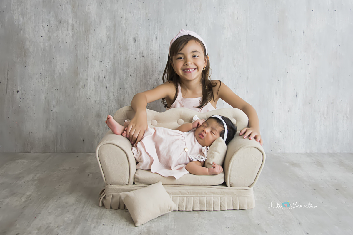 #lilicarvalho #lilifotografia #ensaionewborn #gestante #gravida #especialistaemnewborn #especialistaembebes #melhorfotografa #fotofamilia #recemnascido #sofabebe #sorriso #maringa #melhorfotografademaringa 