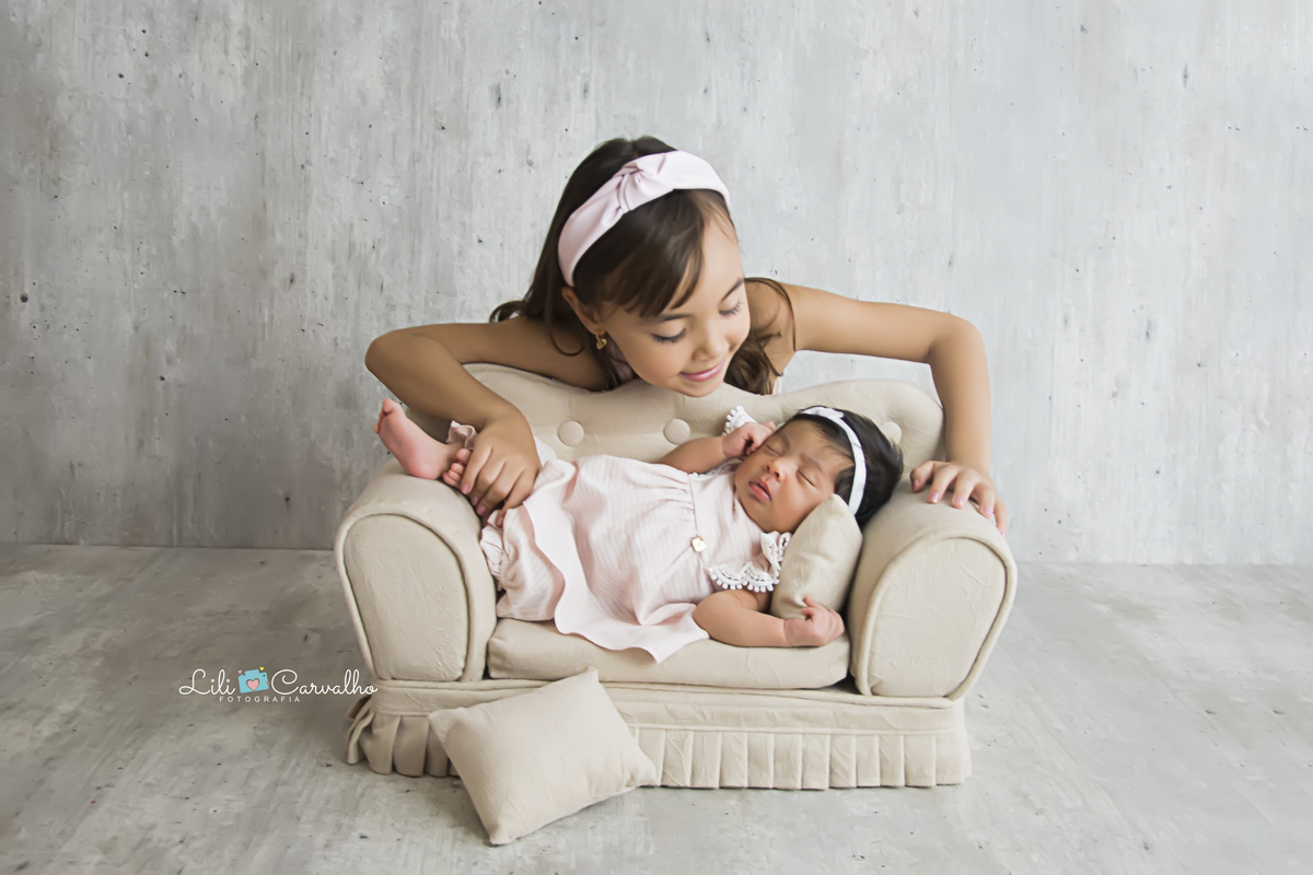 #lilicarvalho #lilifotografia #ensaionewborn #gestante #gravida #especialistaemnewborn #especialistaembebes #melhorfotografa #fotofamilia #recemnascido #sofabebe #sorriso #maringa #melhorfotografademaringa 