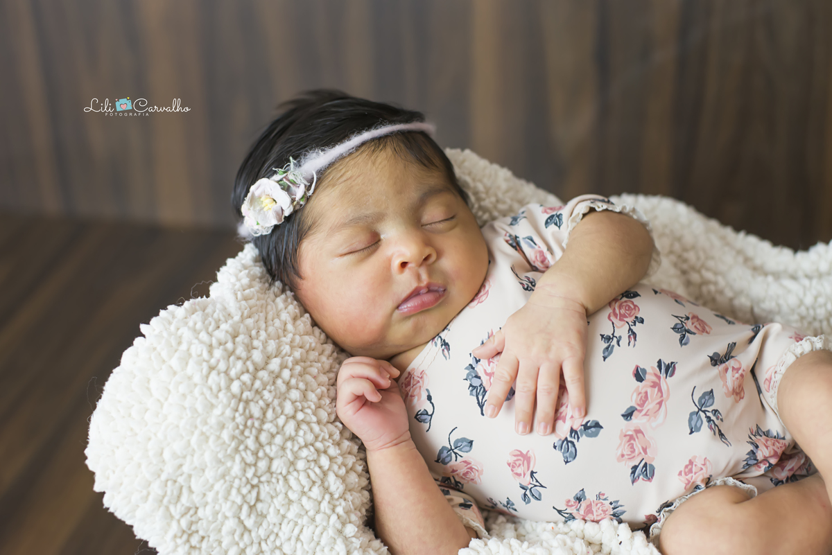 #lilicarvalho #lilifotografia #ensaionewborn #gestante #gravida #especialistaemnewborn #especialistaembebes #melhorfotografa #fotofamilia #recemnascido #sofabebe #sorriso #maringa #melhorfotografademaringa 