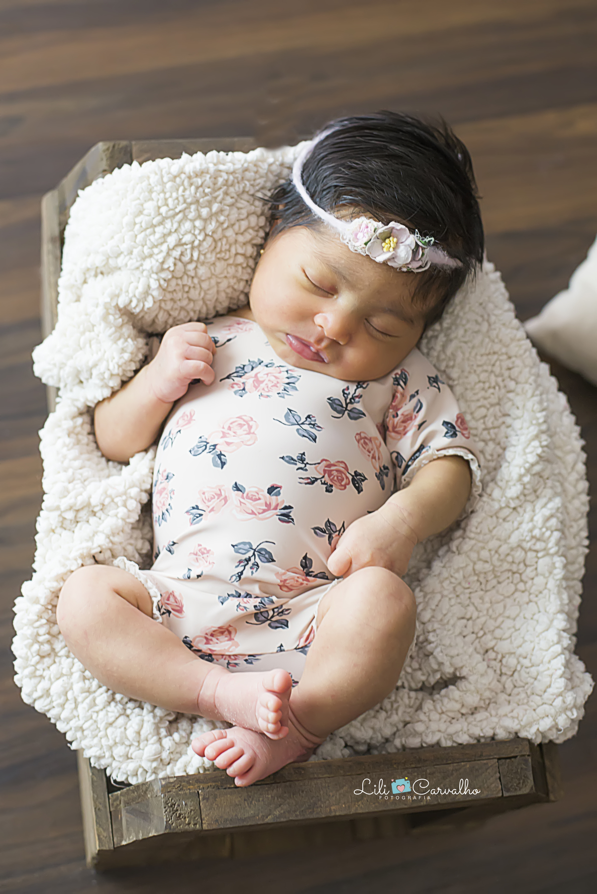 #lilicarvalho #lilifotografia #ensaionewborn #gestante #gravida #especialistaemnewborn #especialistaembebes #melhorfotografa #fotofamilia #recemnascido #sofabebe #sorriso #maringa #melhorfotografademaringa 