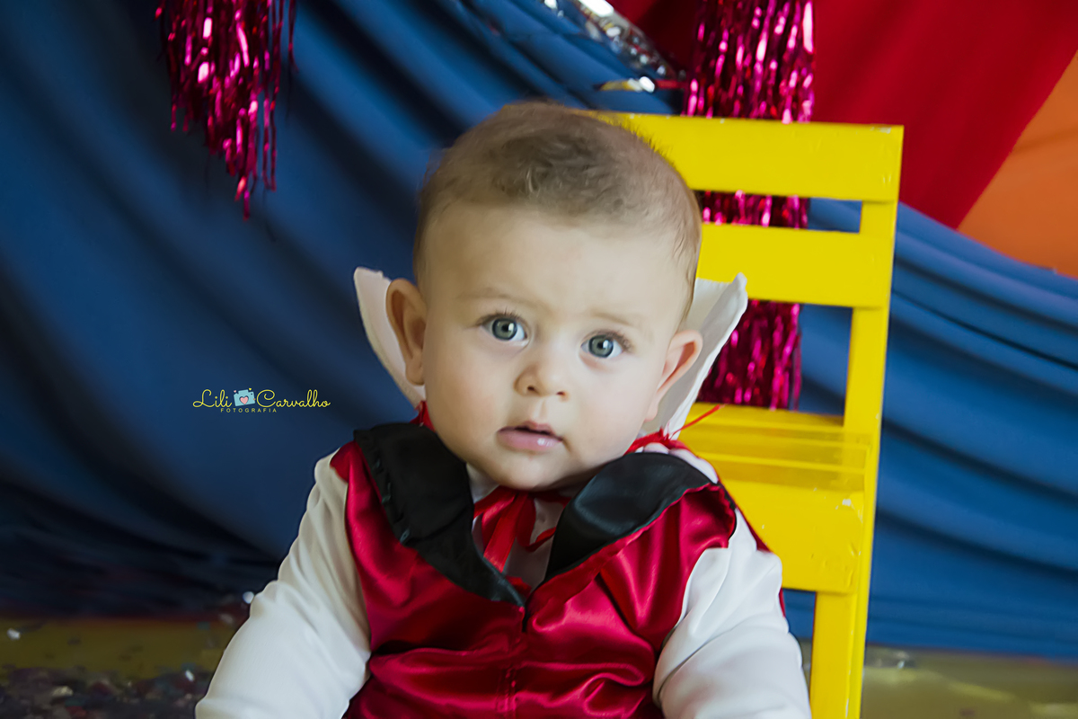 #sessaodecarnaval #fotocarnaval #vampiro #lilicarvalho #lilifotografia #melhorfotografademaringa #especialistaembebes #recemnascido #gravida #gestante 