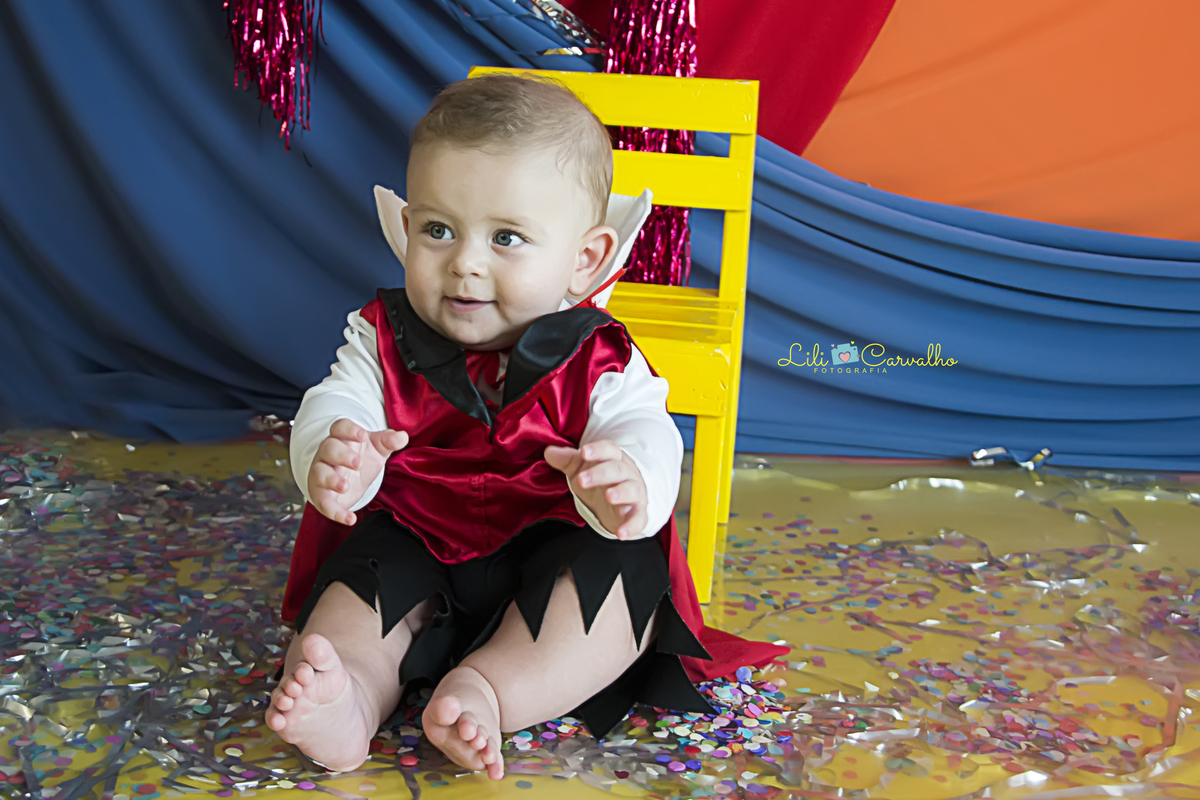 #sessaodecarnaval #fotocarnaval #vampiro #lilicarvalho #lilifotografia #melhorfotografademaringa #especialistaembebes #recemnascido #gravida #gestante 
