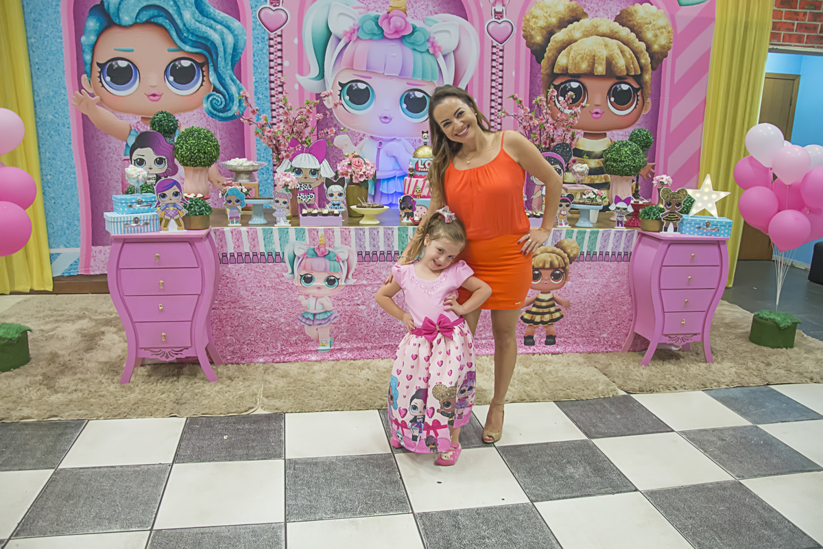 #lilicarvalho #lilifotografia #aniversario #parabens #4anos #cenarioencantado #fotoaniversario #newborn #recemnascido #gestante #gravida #melhorfotografademaringa #lol 