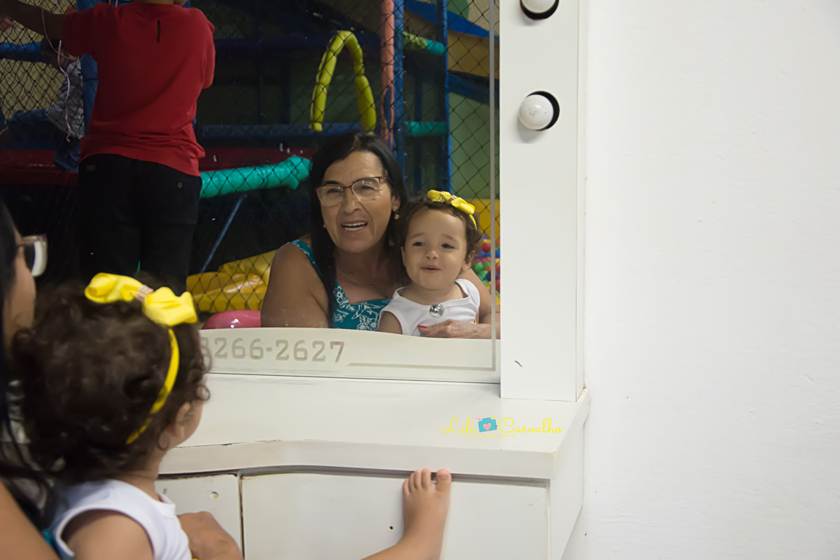 #lilicarvalho #lilifotografia #aniversario #festainfantil #newborn #gestante #gravida #melhorfotografademaringa #festatematica #acompanhamentodebebe #fotografacuidadosa #decoracaolinda #maternidade #mamadeira #parto #chupeta 