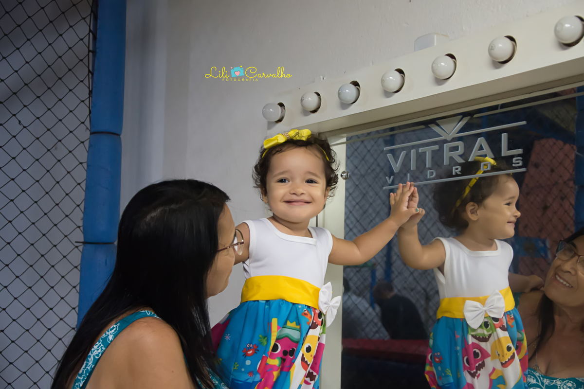 #lilicarvalho #lilifotografia #aniversario #festainfantil #newborn #gestante #gravida #melhorfotografademaringa #festatematica #acompanhamentodebebe #fotografacuidadosa #decoracaolinda #maternidade #mamadeira #parto #chupeta 