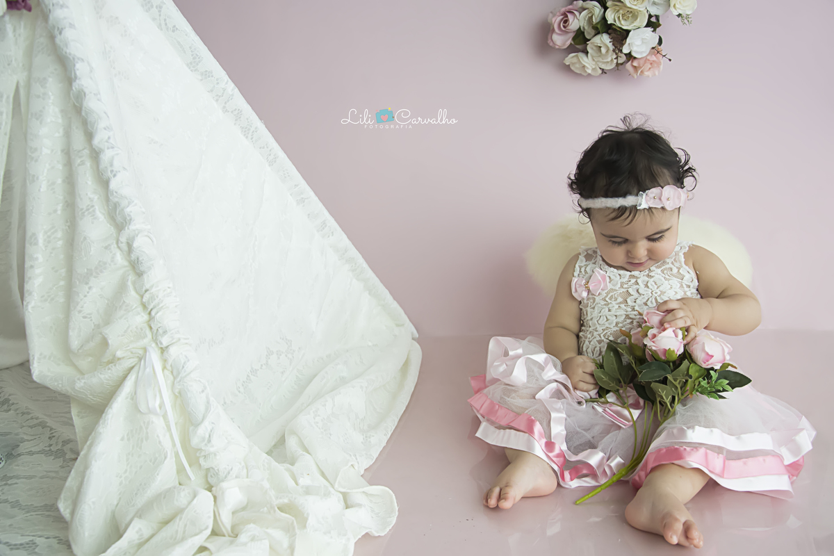 #smashthecake #fotocombolo #fotomenina #fotodelicada #fotocabana #cabanaderenda #rosinha #lilicarvalho #lilifotografia #melhorfotografademaringa #cenariodafotografa #newborn #gestante #gravida #recemnascido #bebe #mamadeira #chupeta #amamentacao 