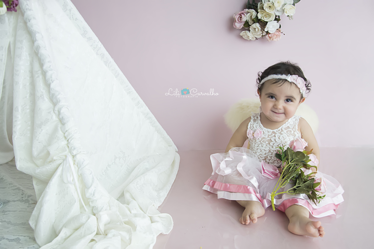 #smashthecake #fotocombolo #fotomenina #fotodelicada #fotocabana #cabanaderenda #rosinha #lilicarvalho #lilifotografia #melhorfotografademaringa #cenariodafotografa #newborn #gestante #gravida #recemnascido #bebe #mamadeira #chupeta #amamentacao 