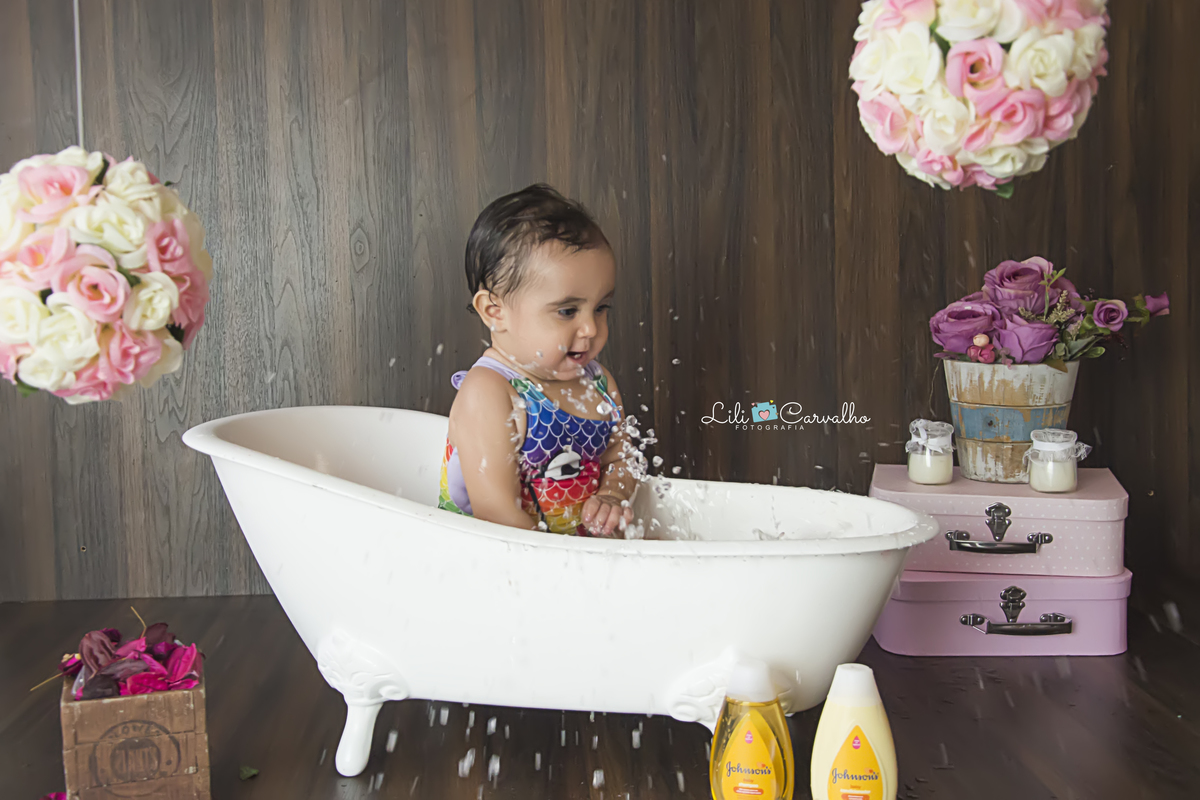 #smashthecake #fotocombolo #fotomenina #fotodelicada #fotocabana #cabanaderenda #rosinha #lilicarvalho #lilifotografia #melhorfotografademaringa #cenariodafotografa #newborn #gestante #gravida #recemnascido #bebe #mamadeira #chupeta #amamentacao 