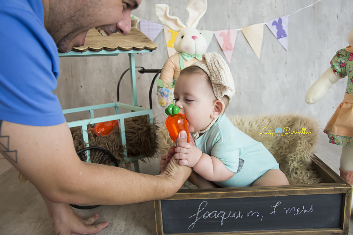 #lilicarvalho #lilifotografia #ensaiogestante #fotodepascoa #coelhinho 3pascoamaringa #newborn #aocmpanhamentobebe #miniensaio #babyboy #melhorfotografademaringa 