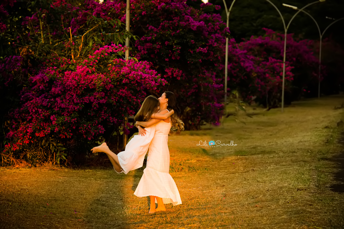 #diadasmaesmaringa #lilicarvalho #lilifotografia #ensaiodiadasmaes #melhorfotografademaringa #newborn #gestante #gravida #recemnascido 