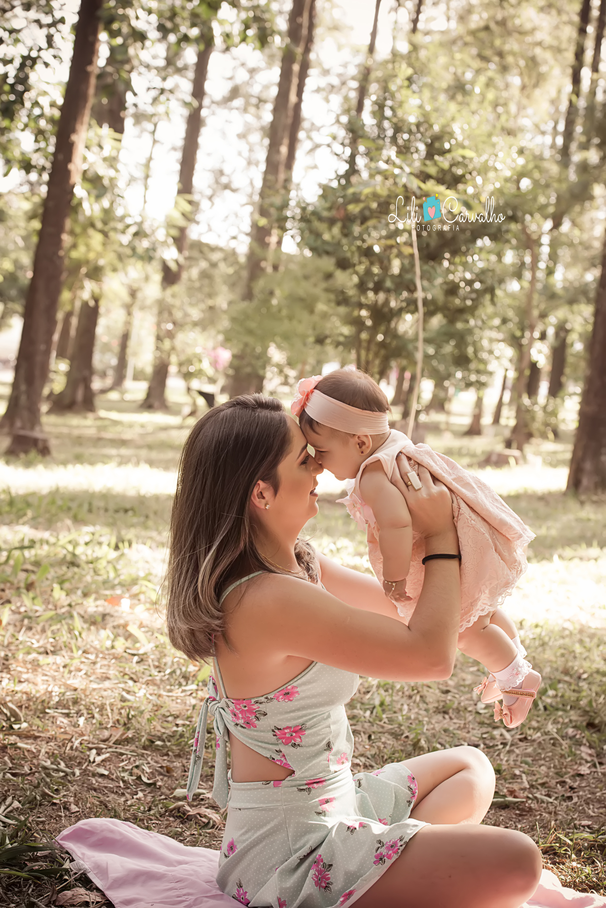 #lilicarvalho #ensaiodiadasmaes #acompanhamentoinfantil #lilifotografia #melhorfotografademaringa #newborn #gestante #gravida 