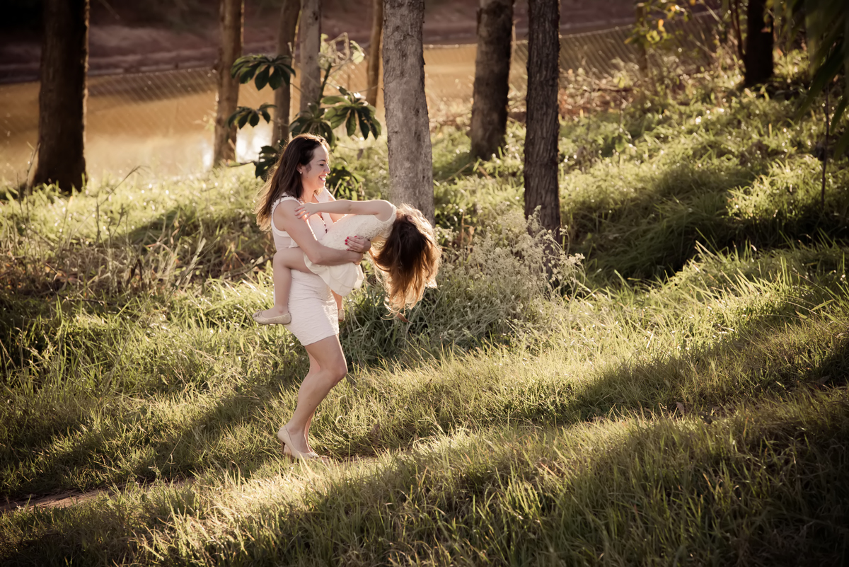 #diadasmaes #lilicarvalho #liilfotografia #ensaiodiadasmaes #newborn #gestante #gravida #acompanhamentoinfantil #theodorice 