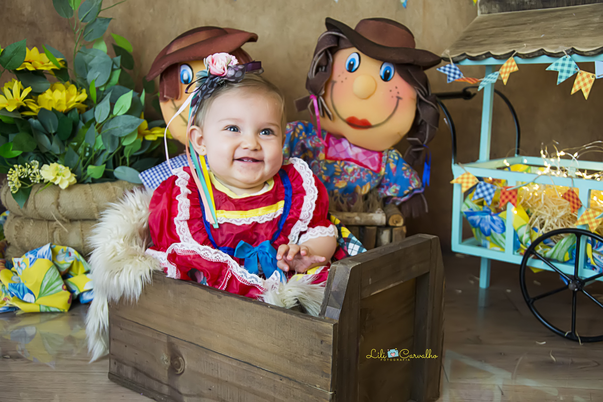 #lilicarvalho #lilifotografia #ensaiojunino #festajunina #acompanhamentomensalbebe #bebe #newborn #gestante #mesversario #melhorfotografademaringa