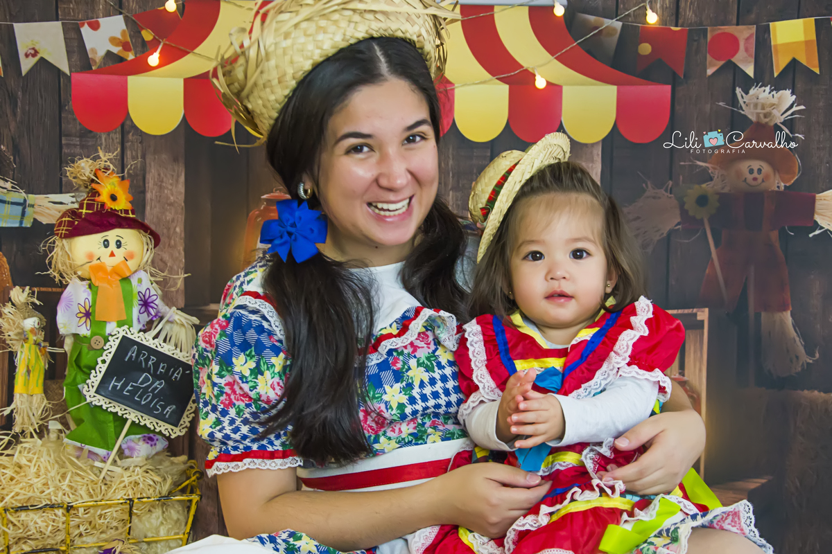 #lilicarvalho #lilifotografia #acompanhamentoinfantil #festajunina #ensaiojunino 