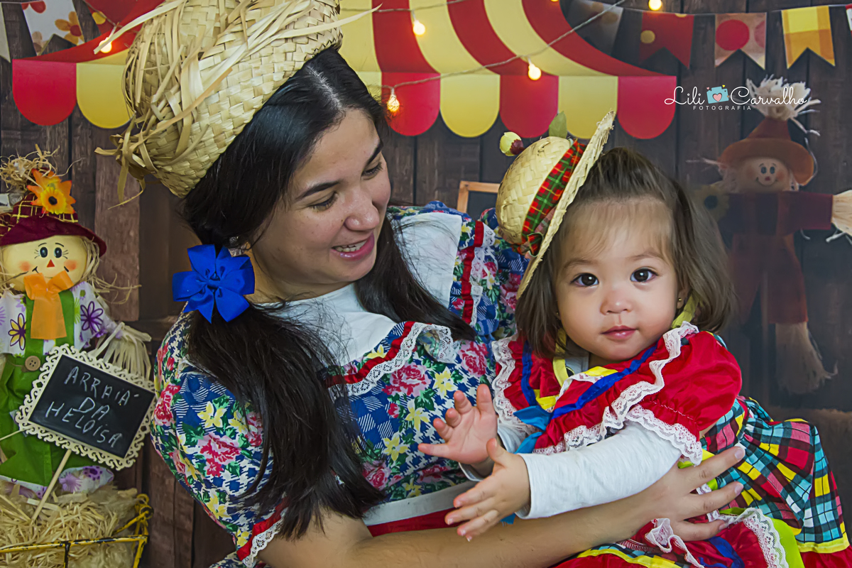#lilicarvalho #lilifotografia #acompanhamentoinfantil #festajunina #ensaiojunino 