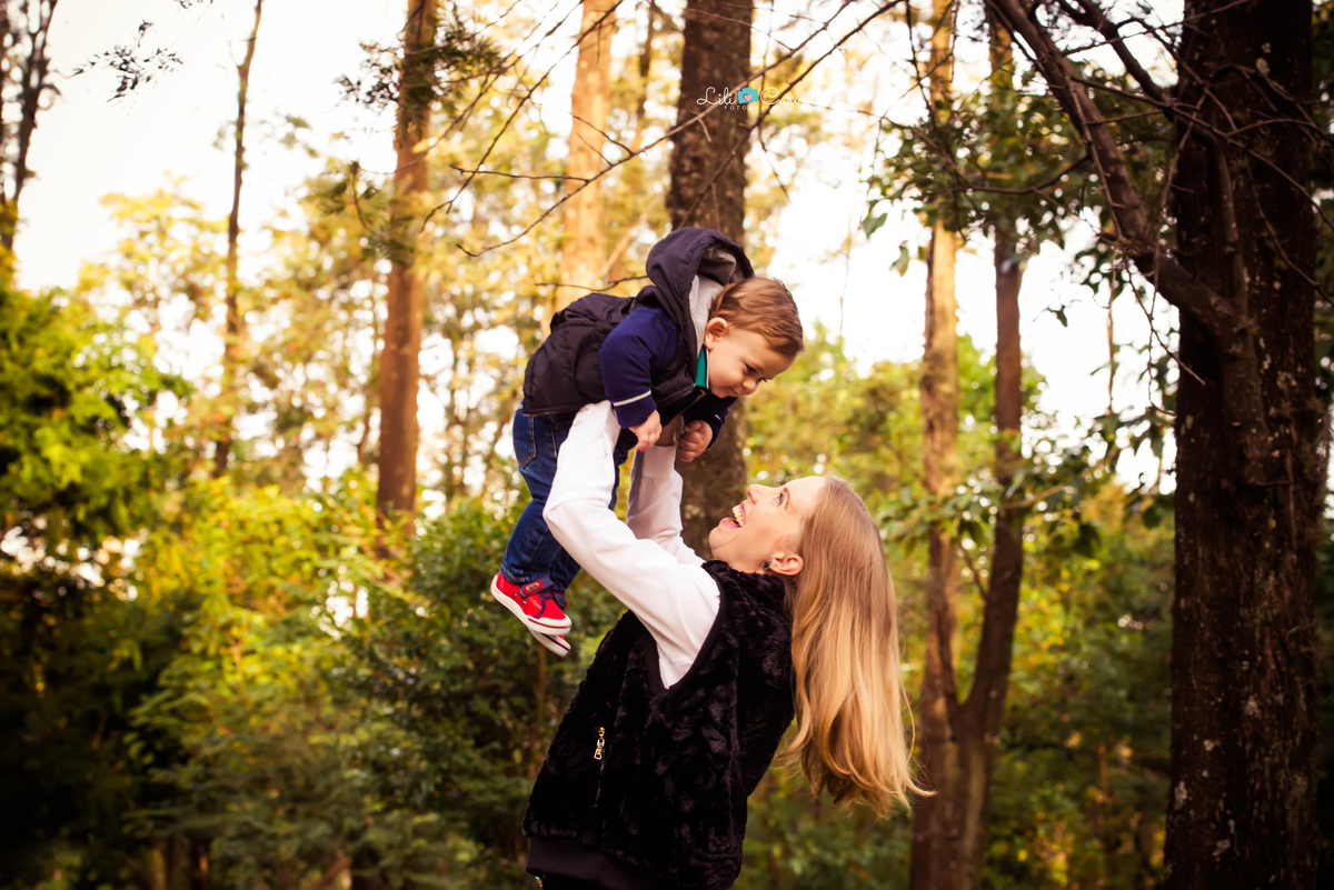 #acompanhamentomensal #lilicarvalho #lilifotografia #grevilhas #diadasmaes 3melhorfotografademaringa #fotodemenino