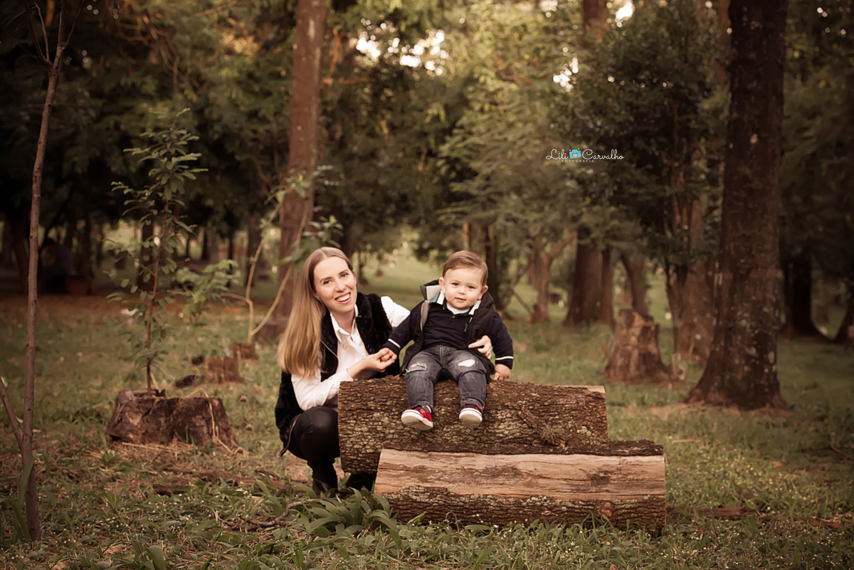 #acompanhamentomensal #lilicarvalho #lilifotografia #grevilhas #diadasmaes 3melhorfotografademaringa #fotodemenino