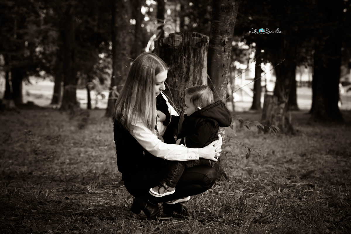 #acompanhamentomensal #lilicarvalho #lilifotografia #grevilhas #diadasmaes 3melhorfotografademaringa #fotodemenino