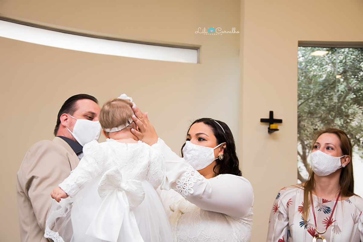 #lilicarvalho #batizado #lilifotografia #elena #igreja #smash #newborn #acompanhamentoinfantil #melhorfotografademaringa #fotobatizado 