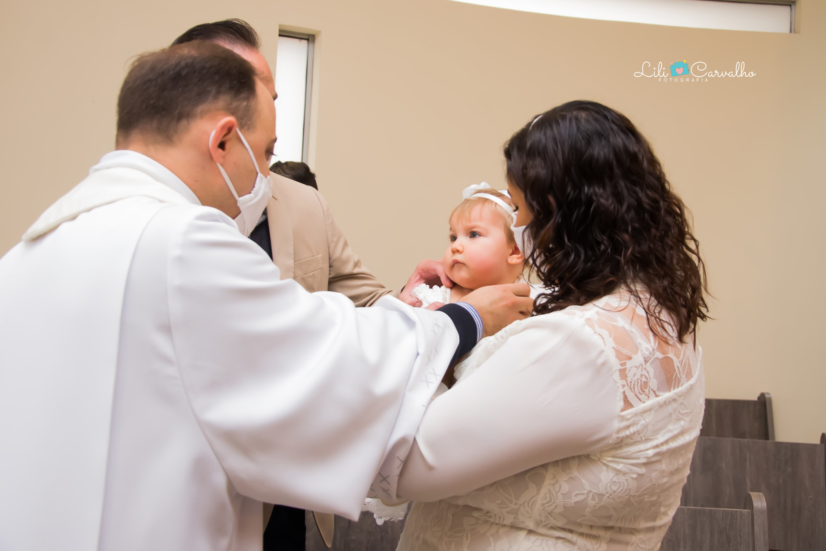 #lilicarvalho #batizado #lilifotografia #elena #igreja #smash #newborn #acompanhamentoinfantil #melhorfotografademaringa #fotobatizado 