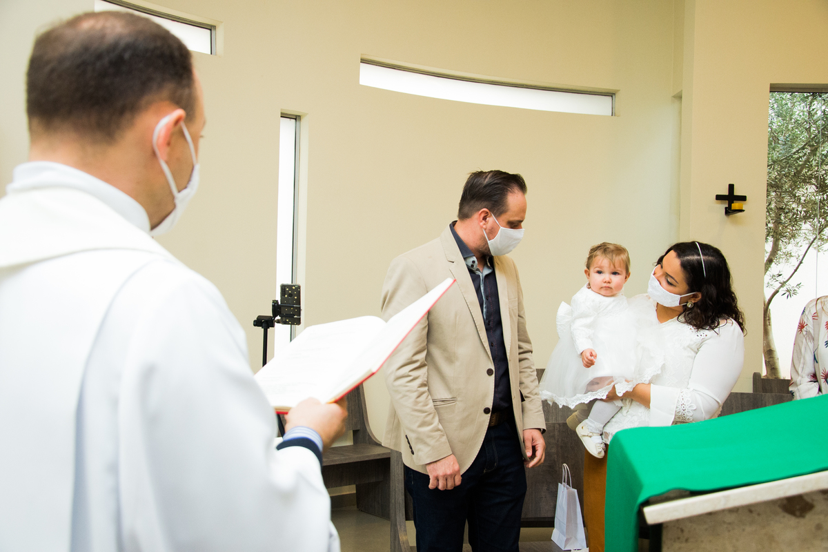 #lilicarvalho #batizado #lilifotografia #elena #igreja #smash #newborn #acompanhamentoinfantil #melhorfotografademaringa #fotobatizado 