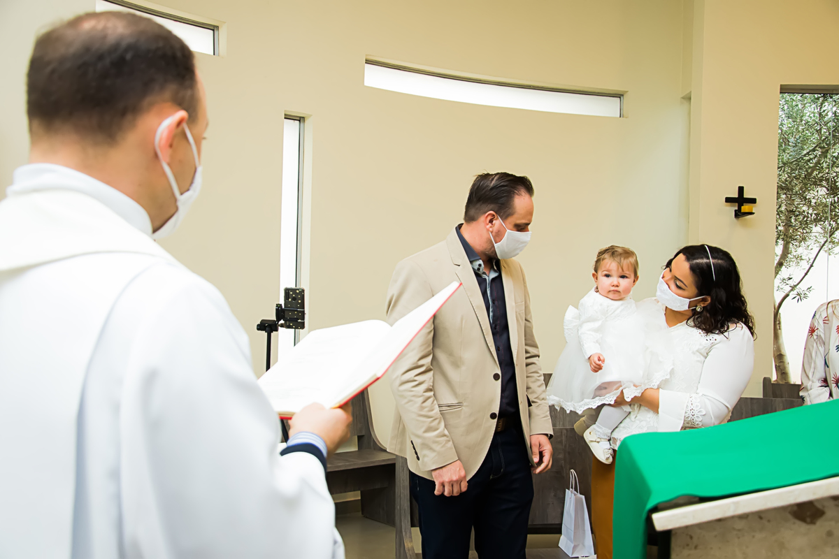 #lilicarvalho #batizado #lilifotografia #elena #igreja #smash #newborn #acompanhamentoinfantil #melhorfotografademaringa #fotobatizado 