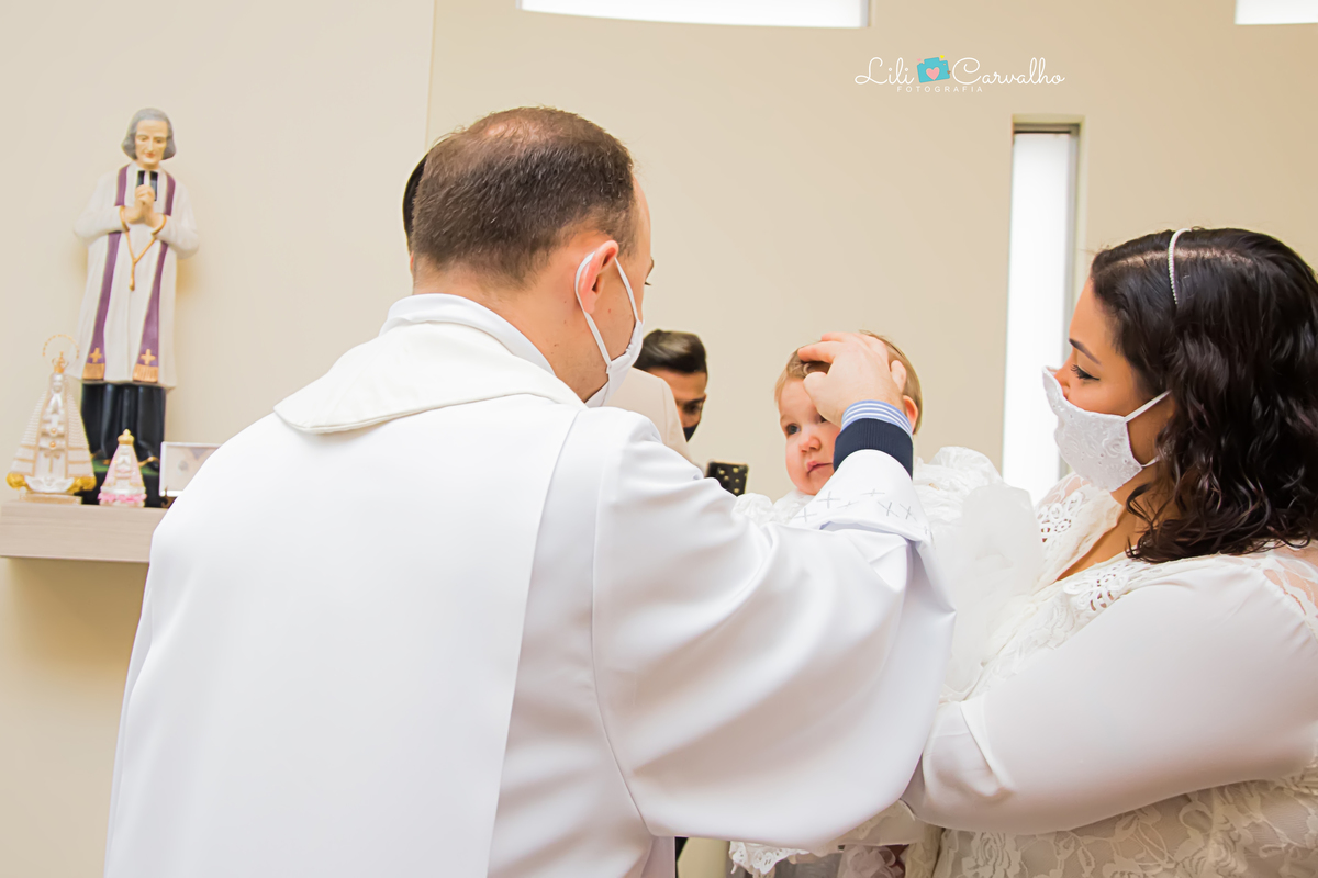 #lilicarvalho #batizado #lilifotografia #elena #igreja #smash #newborn #acompanhamentoinfantil #melhorfotografademaringa #fotobatizado 