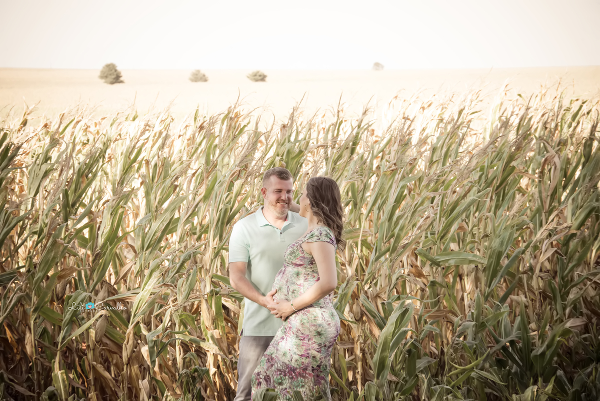 fotografia de gestante no sitio em Maringá  romance 