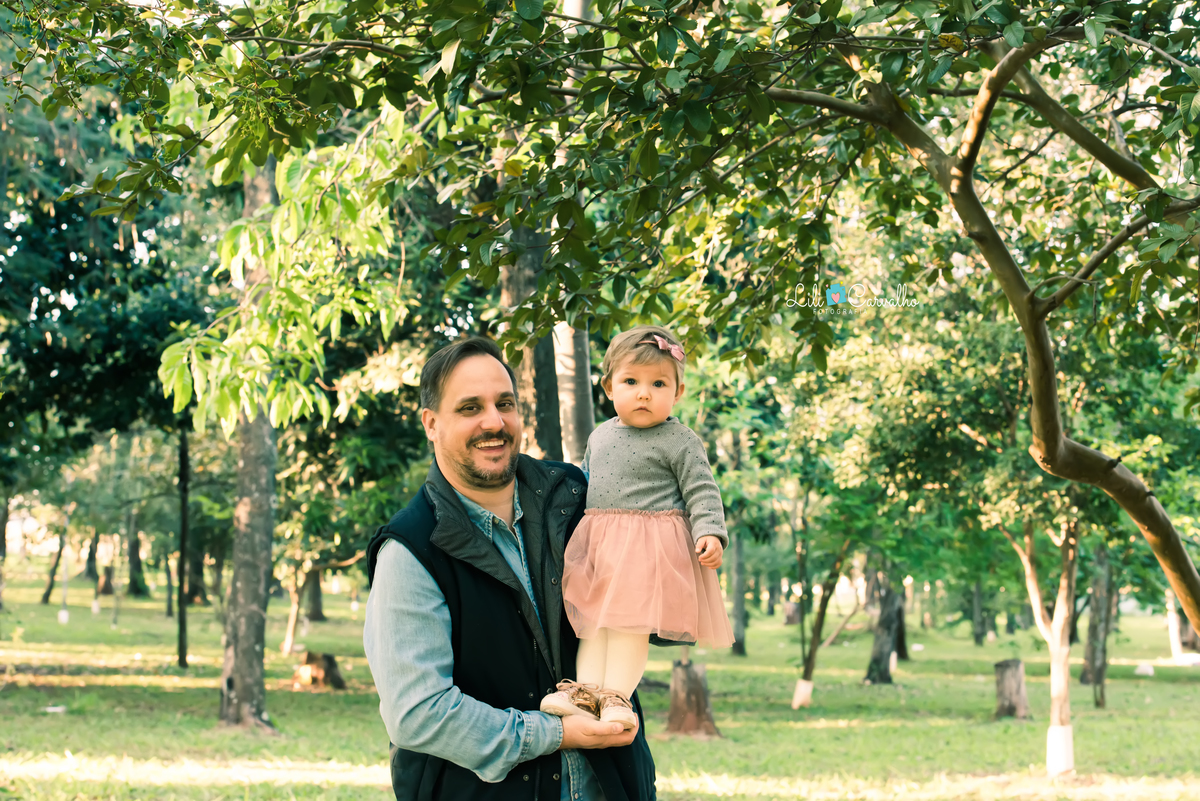 Ensaio fotografico de bebê em Maringá  Ensaio no parque grevilhas 
