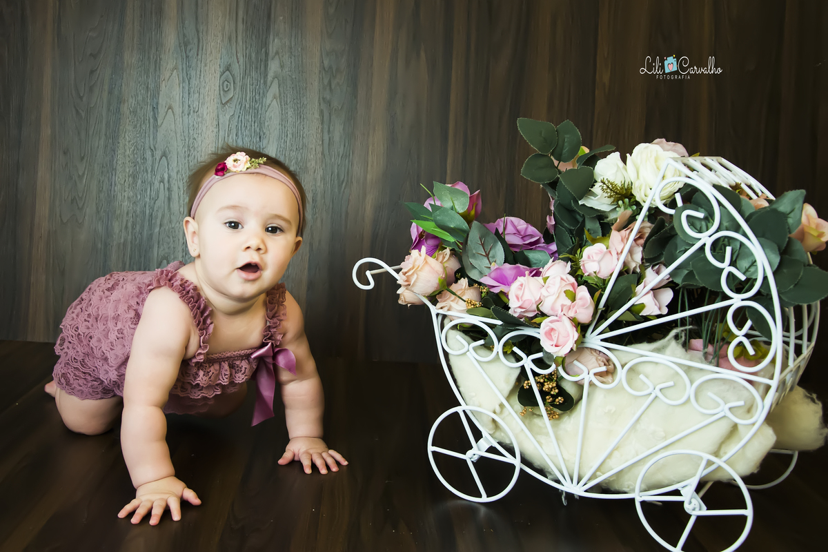 acompanhamento mensal de bebe menina em Maringá  fofa 