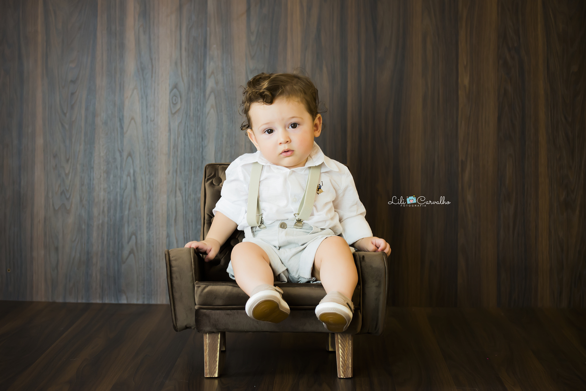 ensaio fotografico de menino em estudio na cidade de maringa