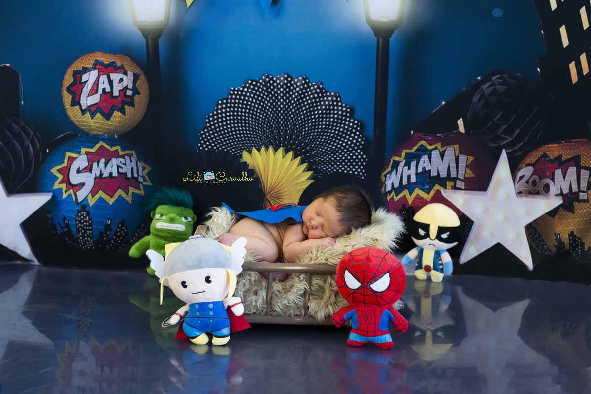 fotografia de bebe recem nascido em Maringá  tema herois 