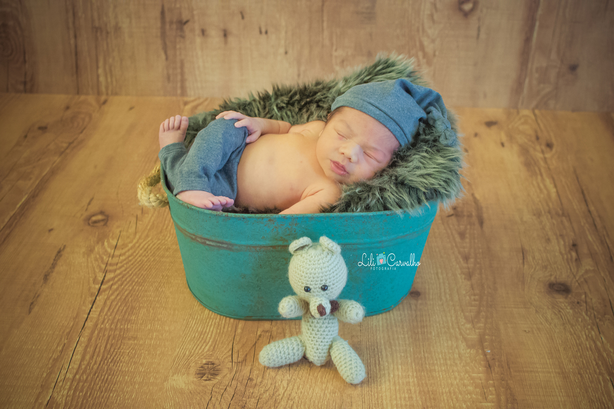 foto de bebê newborn feita no estudio fotografico em Maringá 