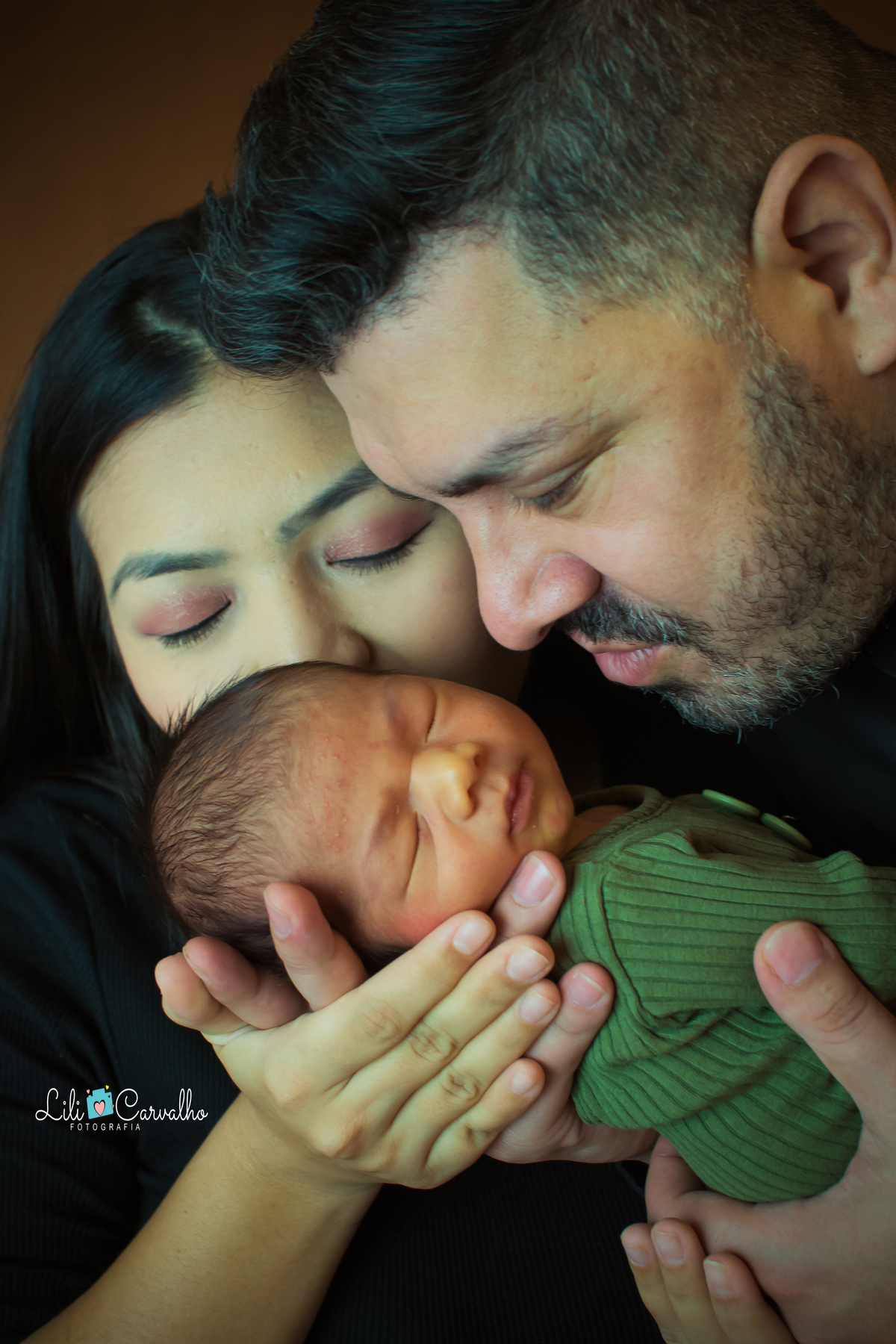 foto de bebê newborn feita no estudio fotografico em Maringá foto bem de perto