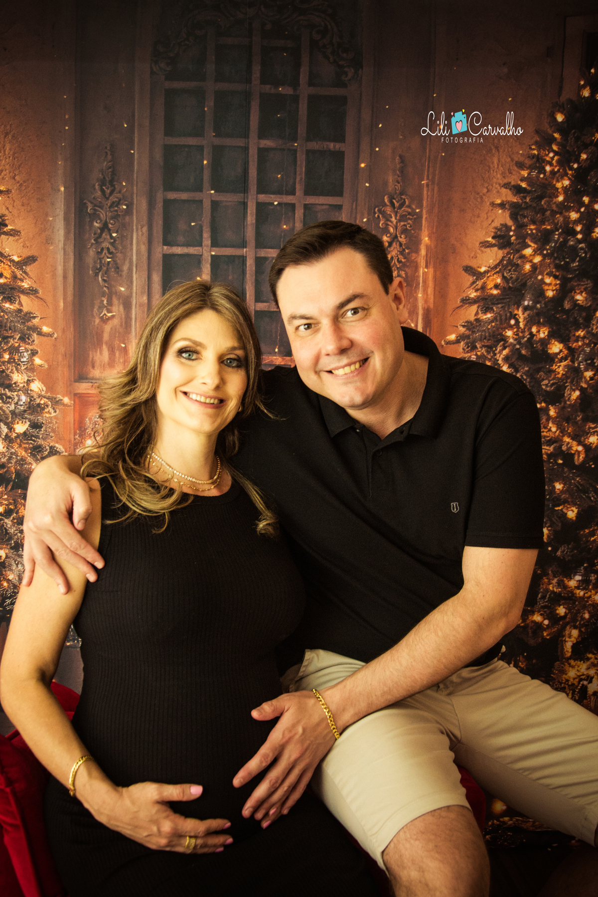 fotografia de gestante no estudio em Maringá  casal 