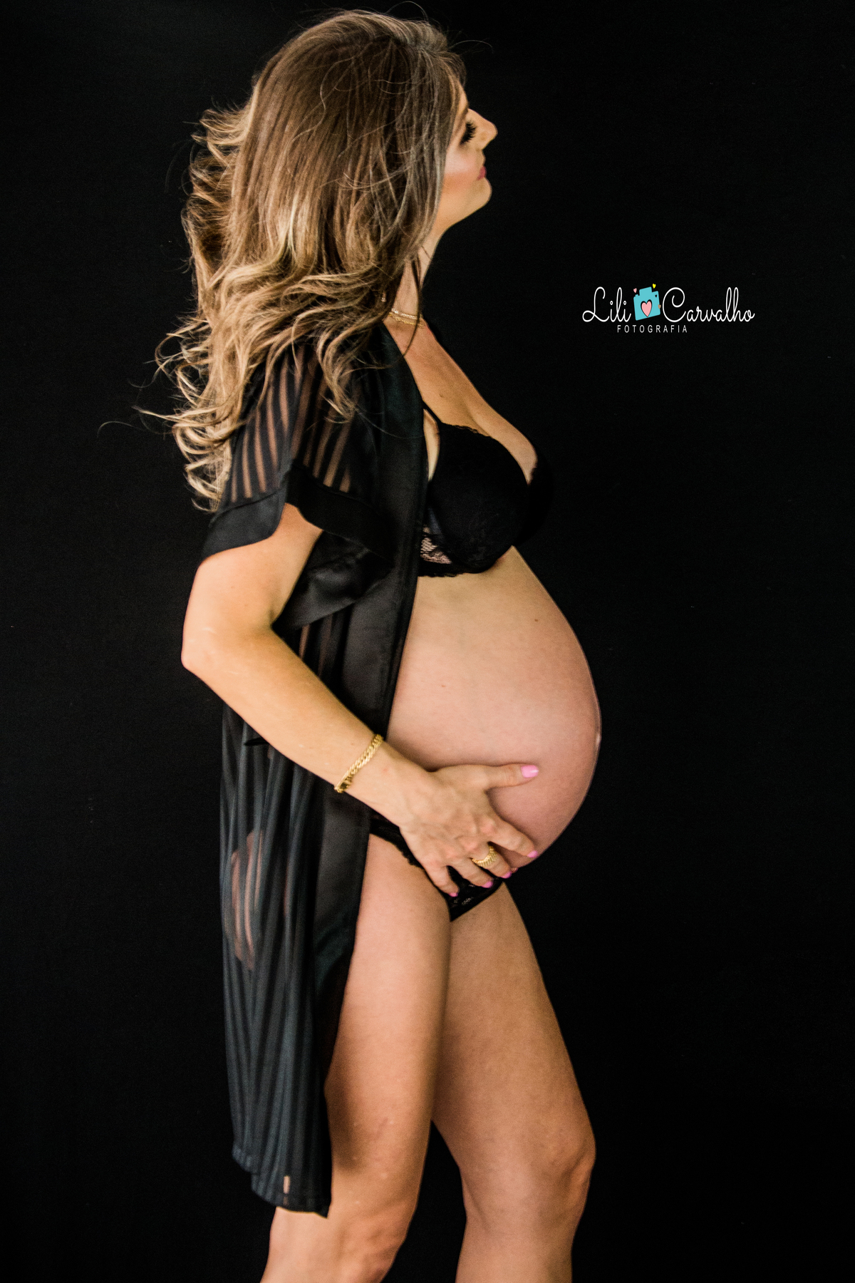 fotografia de gestante no estudio em Maringá  sensual  