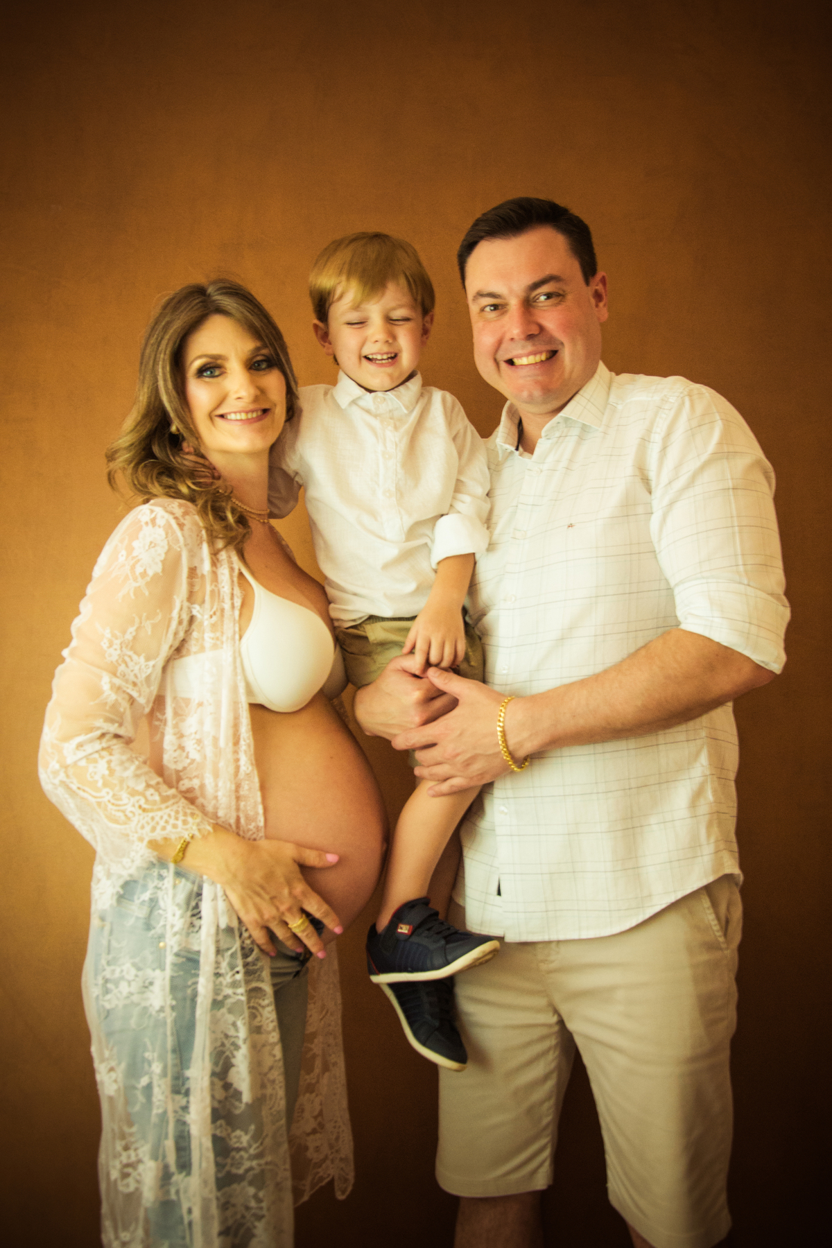 fotografia de gestante no estudio em Maringá  lindos 