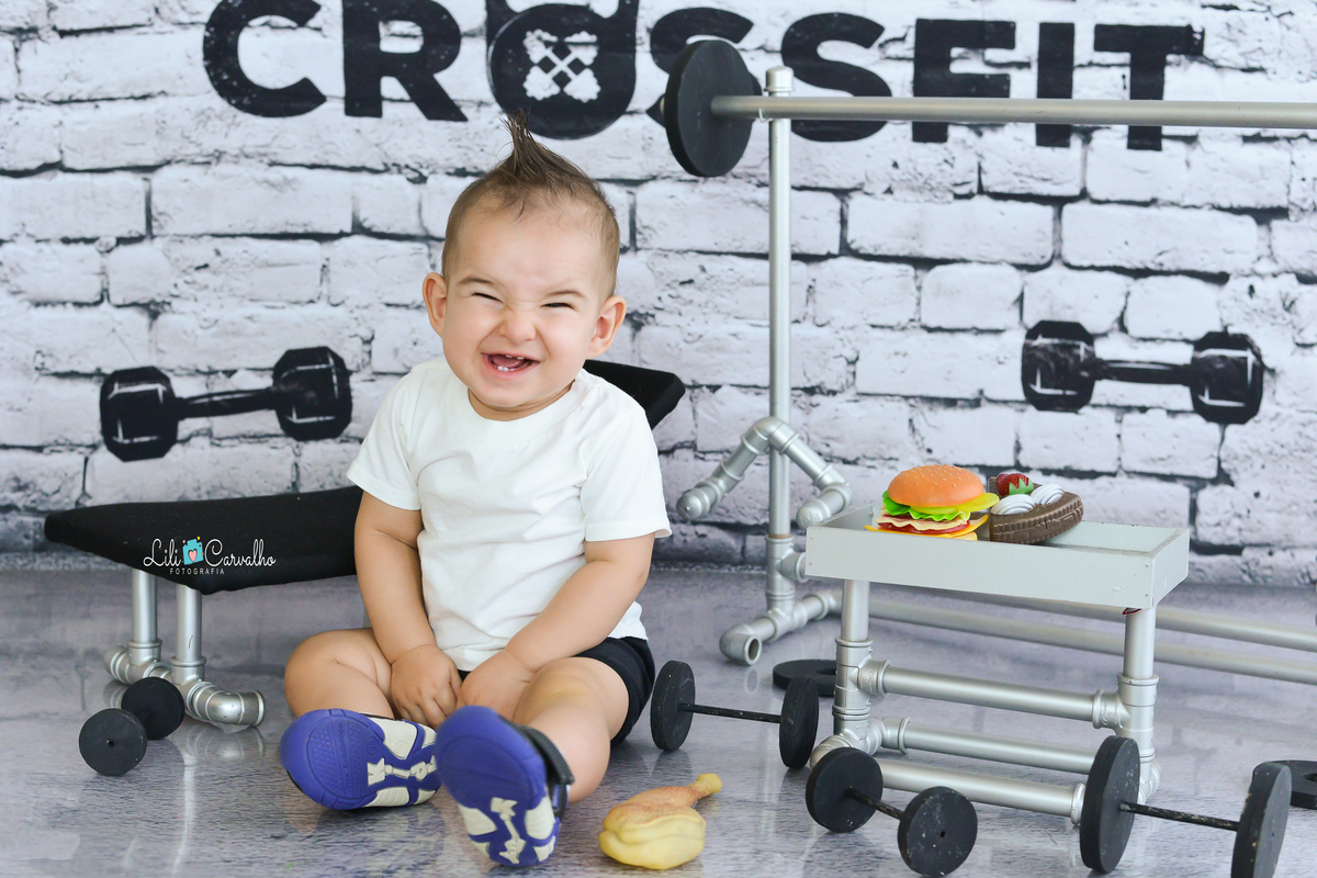 ensaio fotografico realizado em estudio em Maringa sorrisinho