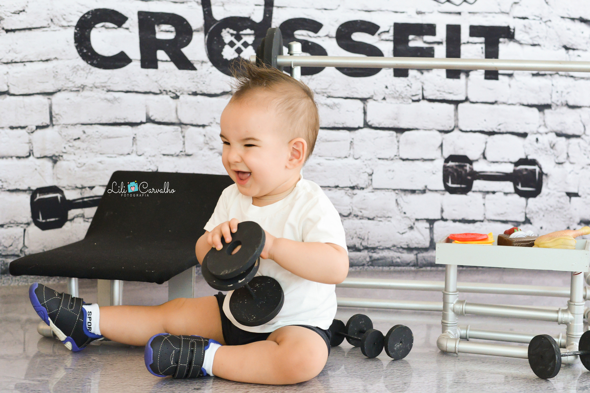 ensaio fotografico realizado em estudio em Maringa gargalhada 