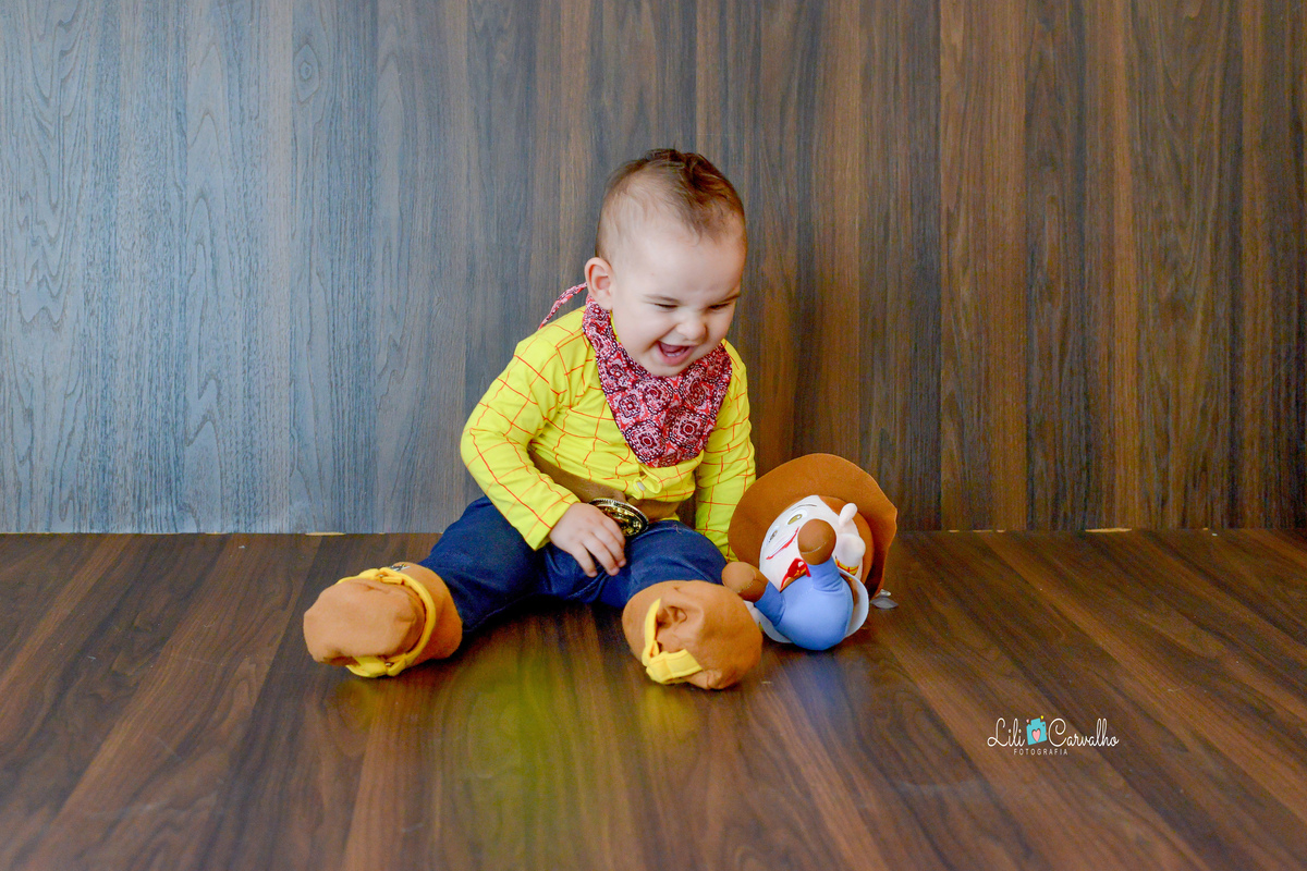ensaio fotografico realizado em estudio em Maringa toy store
