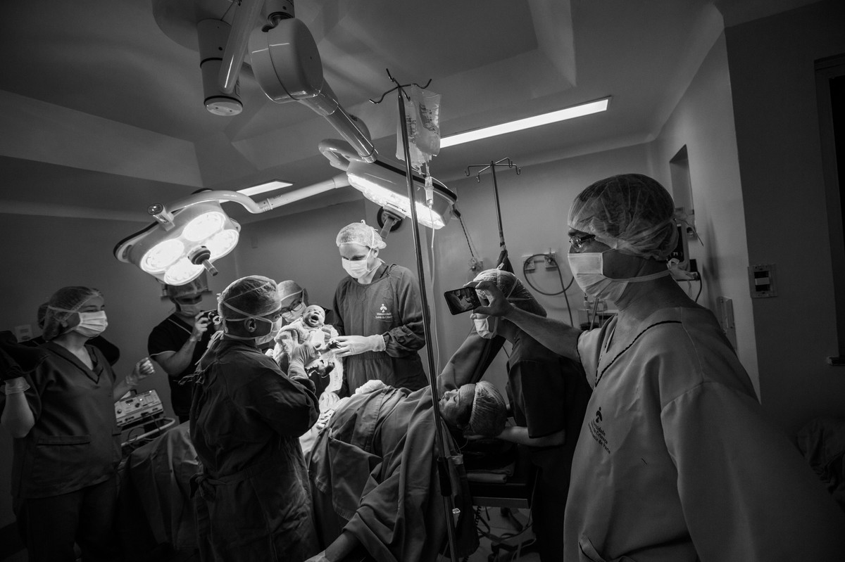 parto - fotos de parto - fotógrafa de parto - nascimento - Ana Mokarzel - Ana Mokarzel Fotografia - Belém - Pará