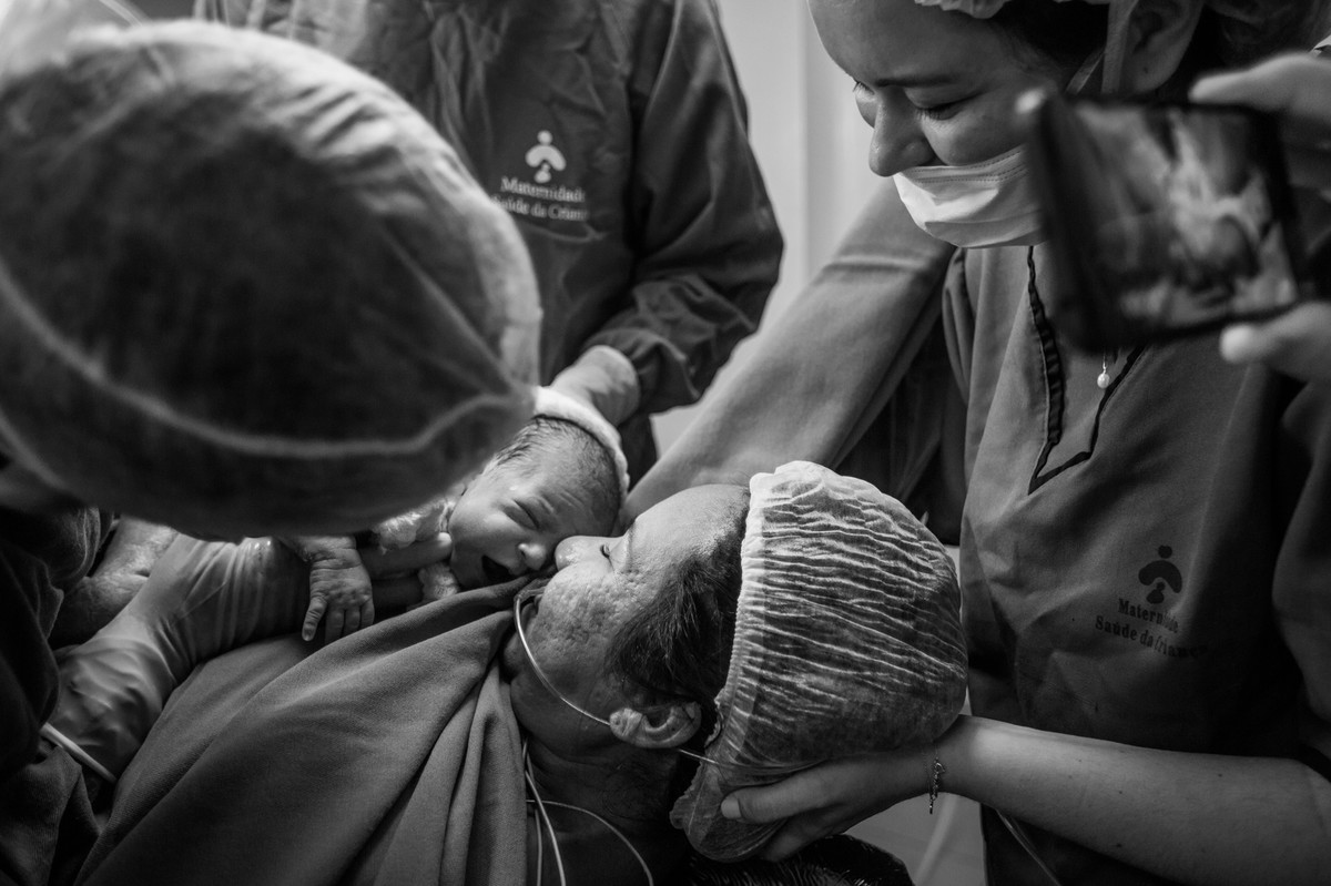 parto - fotos de parto - fotógrafa de parto - nascimento - Ana Mokarzel - Ana Mokarzel Fotografia - Belém - Pará
