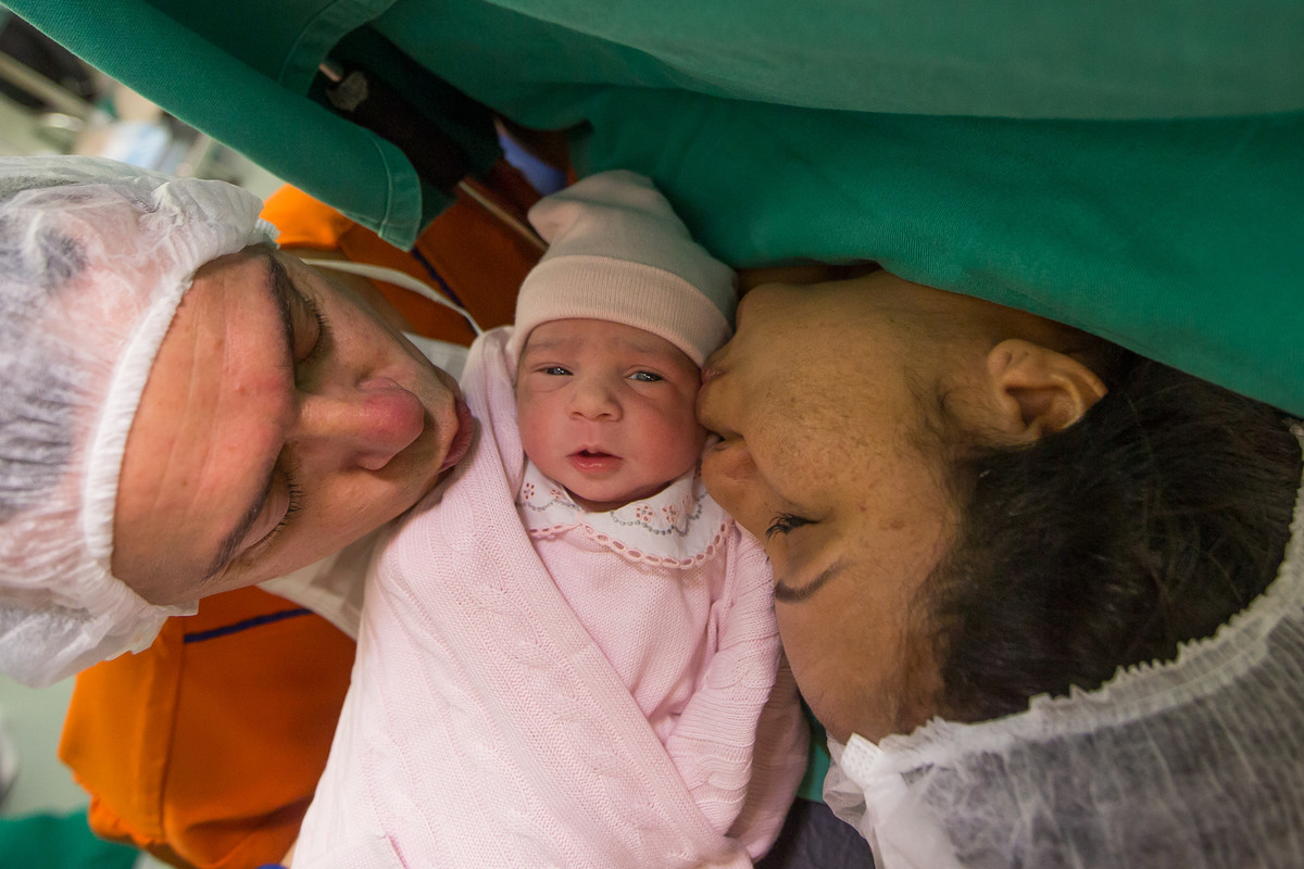 parto - fotos de parto - fotógrafa de parto - nascimento - Ana Mokarzel - Ana Mokarzel Fotografia - Belém - Pará