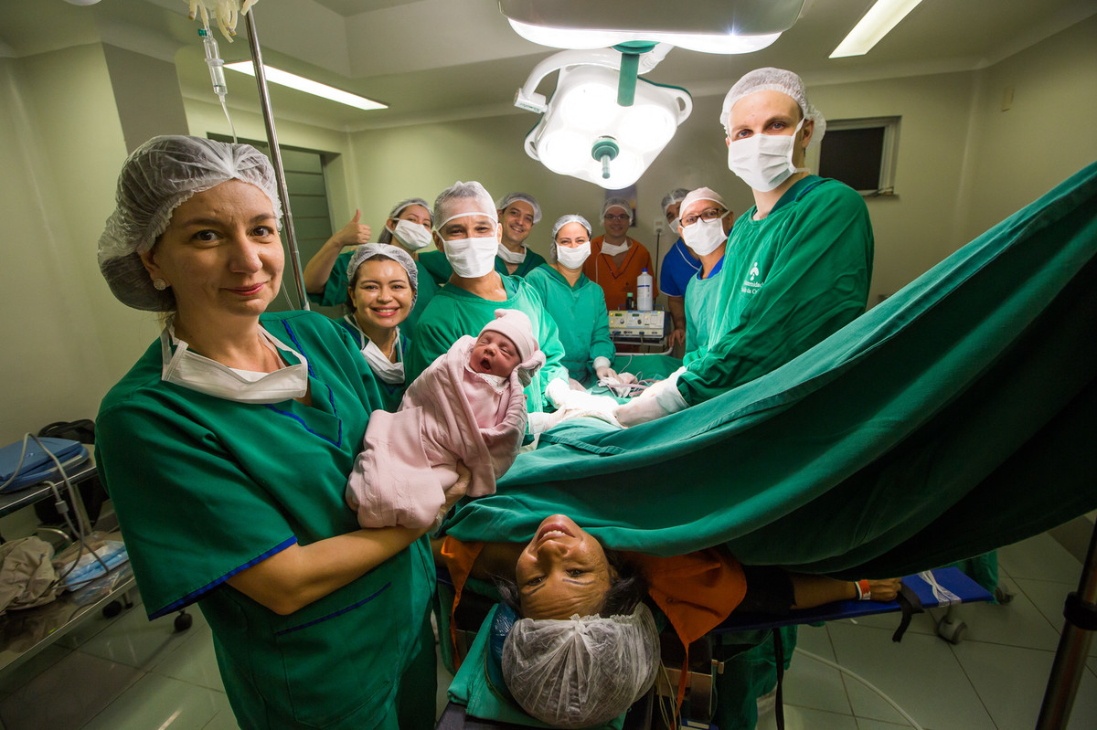 parto - fotos de parto - fotógrafa de parto - nascimento - Ana Mokarzel - Ana Mokarzel Fotografia - Belém - Pará