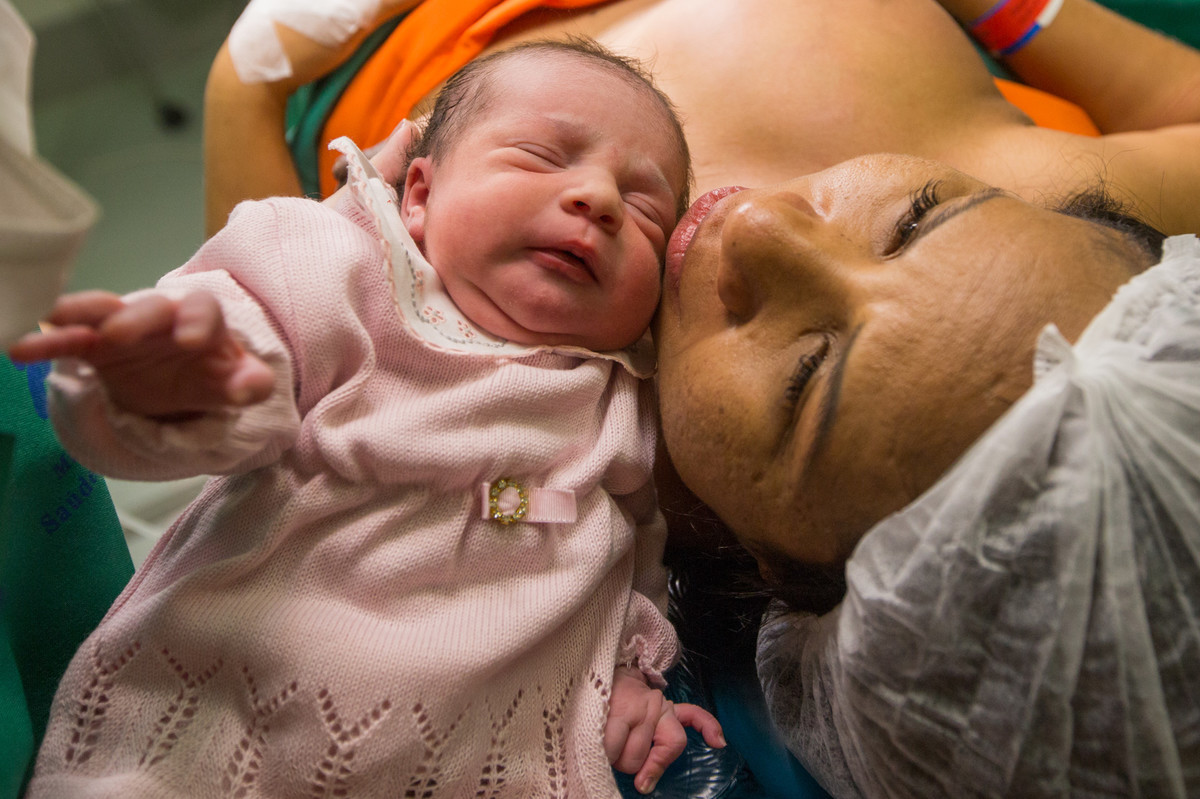 parto - fotos de parto - fotógrafa de parto - nascimento - Ana Mokarzel - Ana Mokarzel Fotografia - Belém - Pará