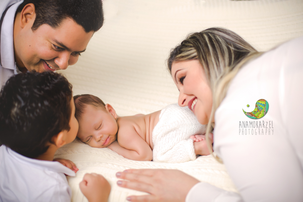 book newborn - ensaio newborn - Ana Mokarzel - Ana Mokarzel Fotografia - newborn menino - Belém - Pará - Brasil - fotógrafa de newborn - fotógrafa de família