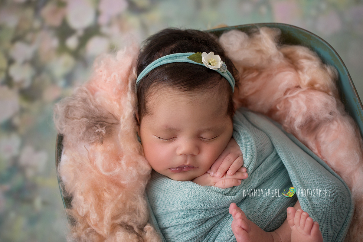 book newborn - ensaio newborn - Ana Mokarzel - Ana Mokarzel Fotografia - newborn menina - Belém - Pará - Brasil - fotógrafa de newborn - fotógrafa de família